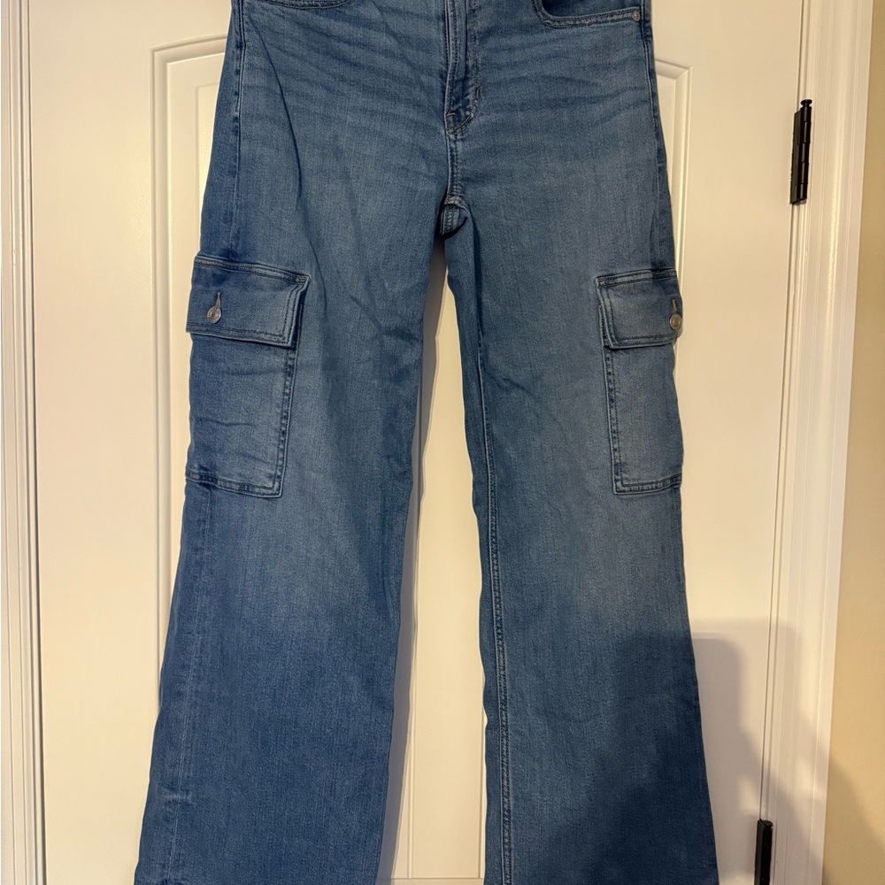NWOT  American Eagle Outfitters Light Blue Flare Jeans